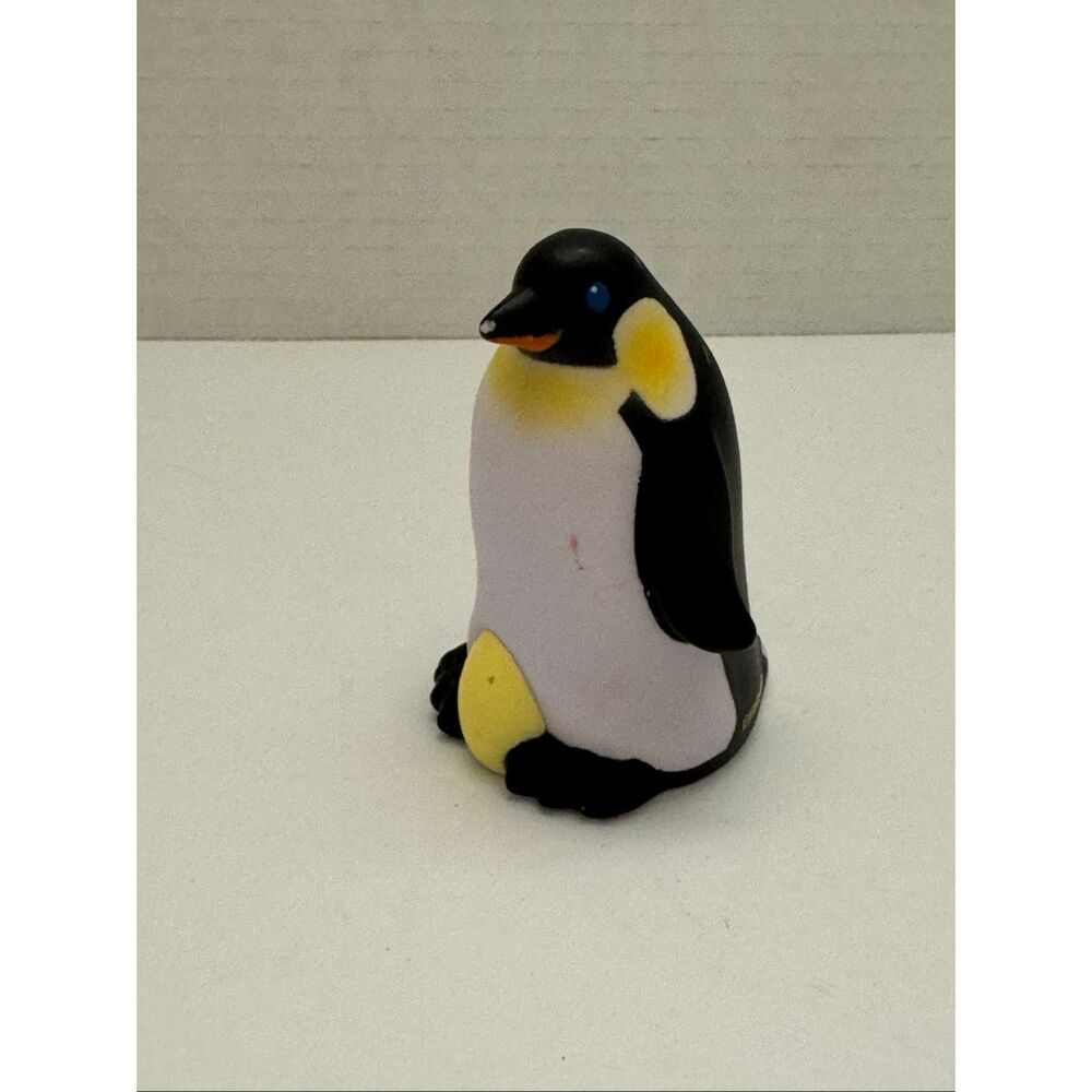 Fisher Price Little People Penguin With Egg Animal 2011 Zoo Arctic Toy Figure